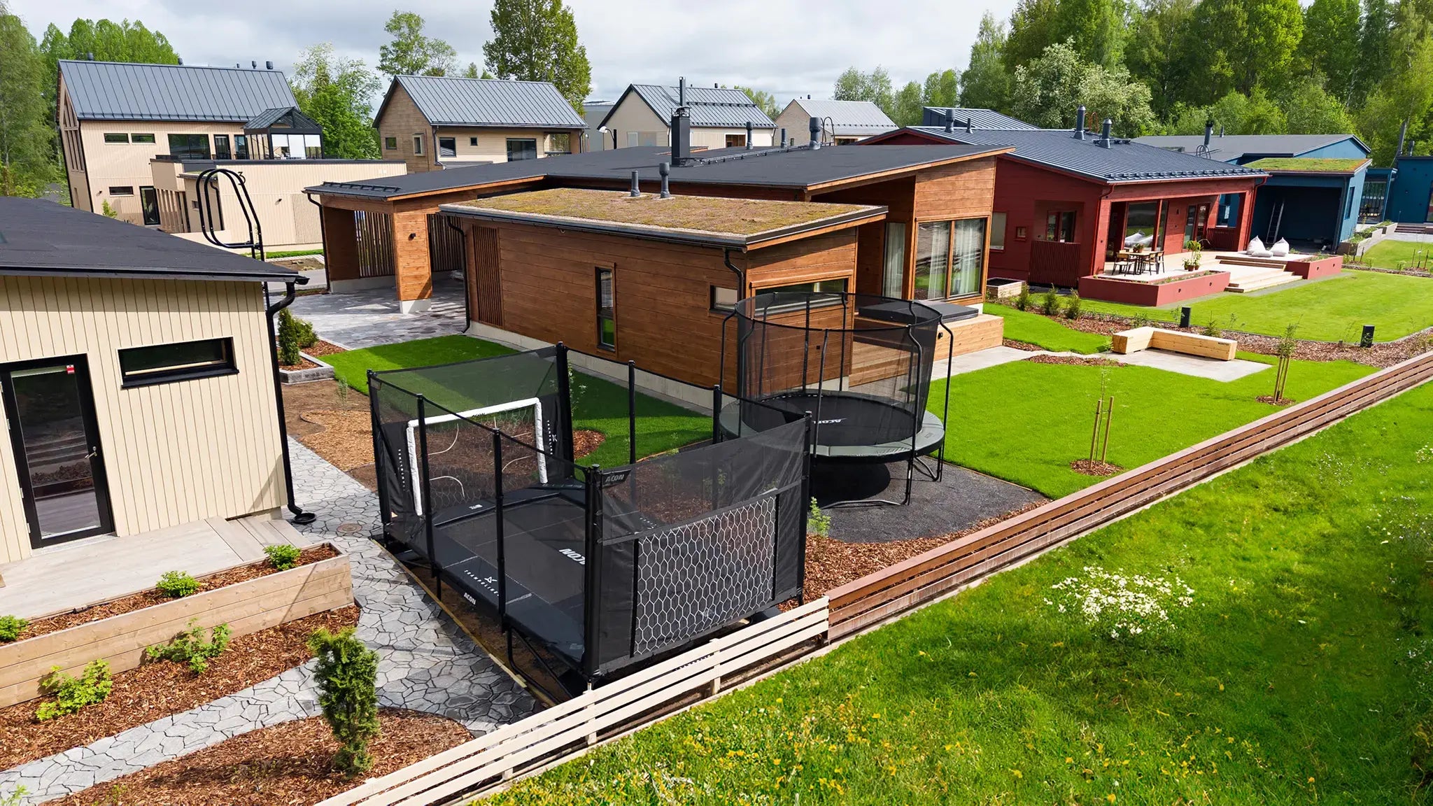 Acon X trampoline  in a modern backyard.