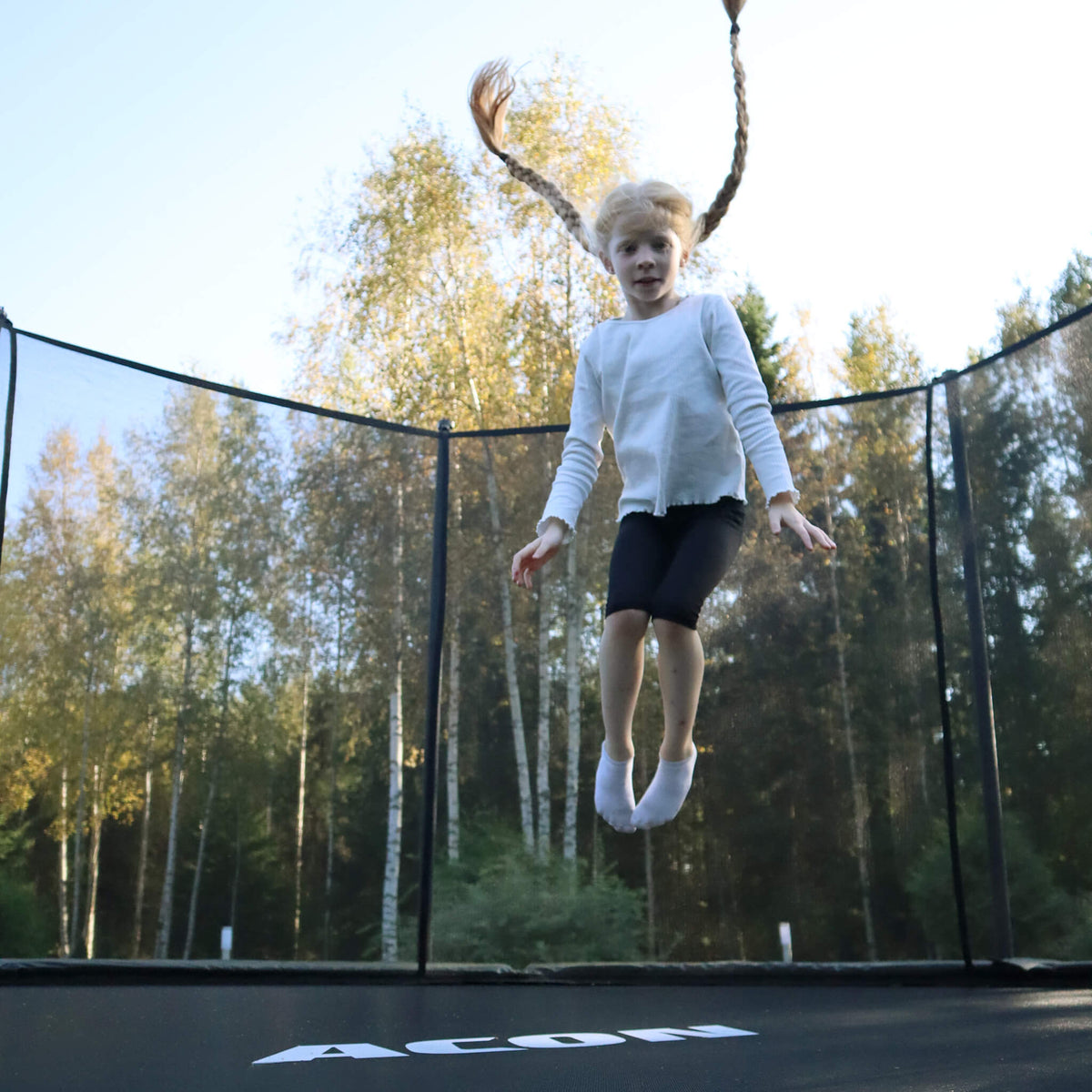 ACON Air 14ft Round Trampoline with Safety Net and Ladder (3)